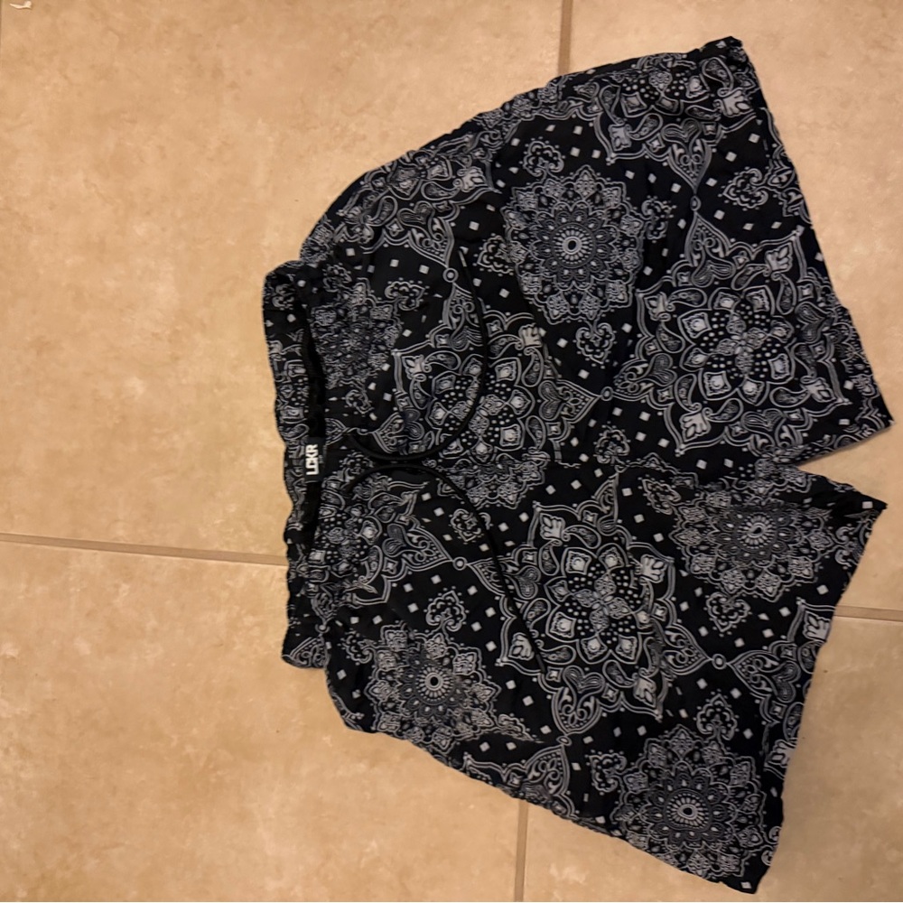 Lush Black and Gray Mandala Patterned Shorts